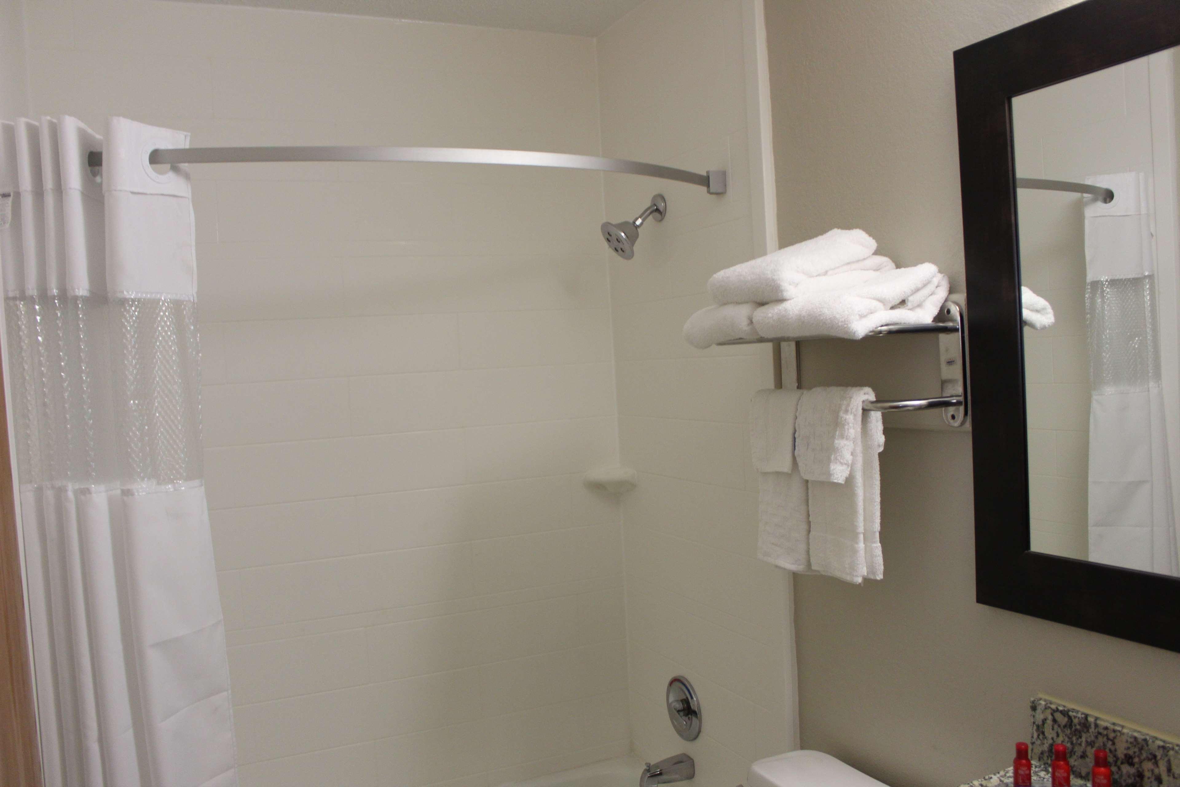 Ramada By Wyndham Cedar Rapids South Ξενοδοχείο Εξωτερικό φωτογραφία