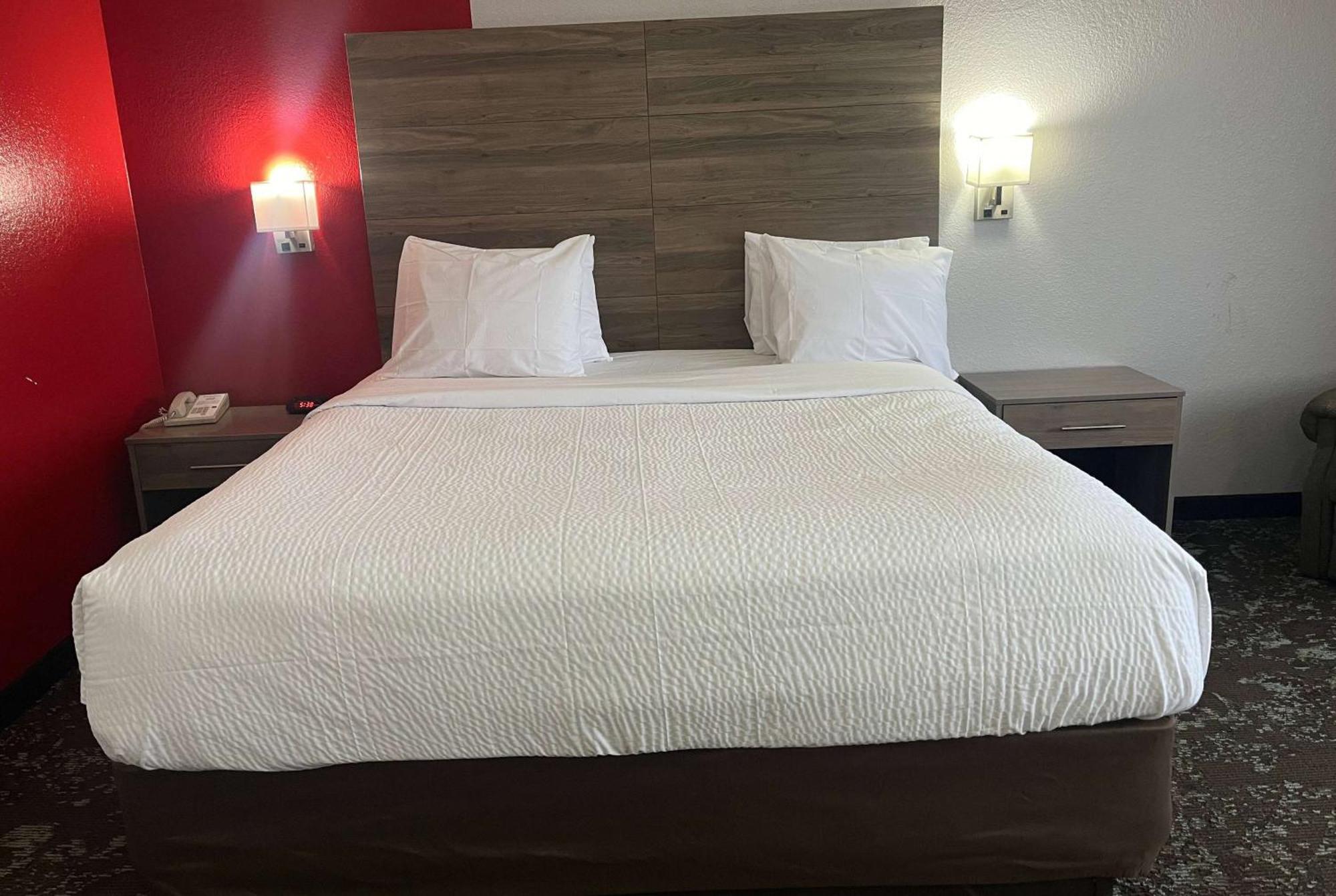 Ramada By Wyndham Cedar Rapids South Ξενοδοχείο Εξωτερικό φωτογραφία
