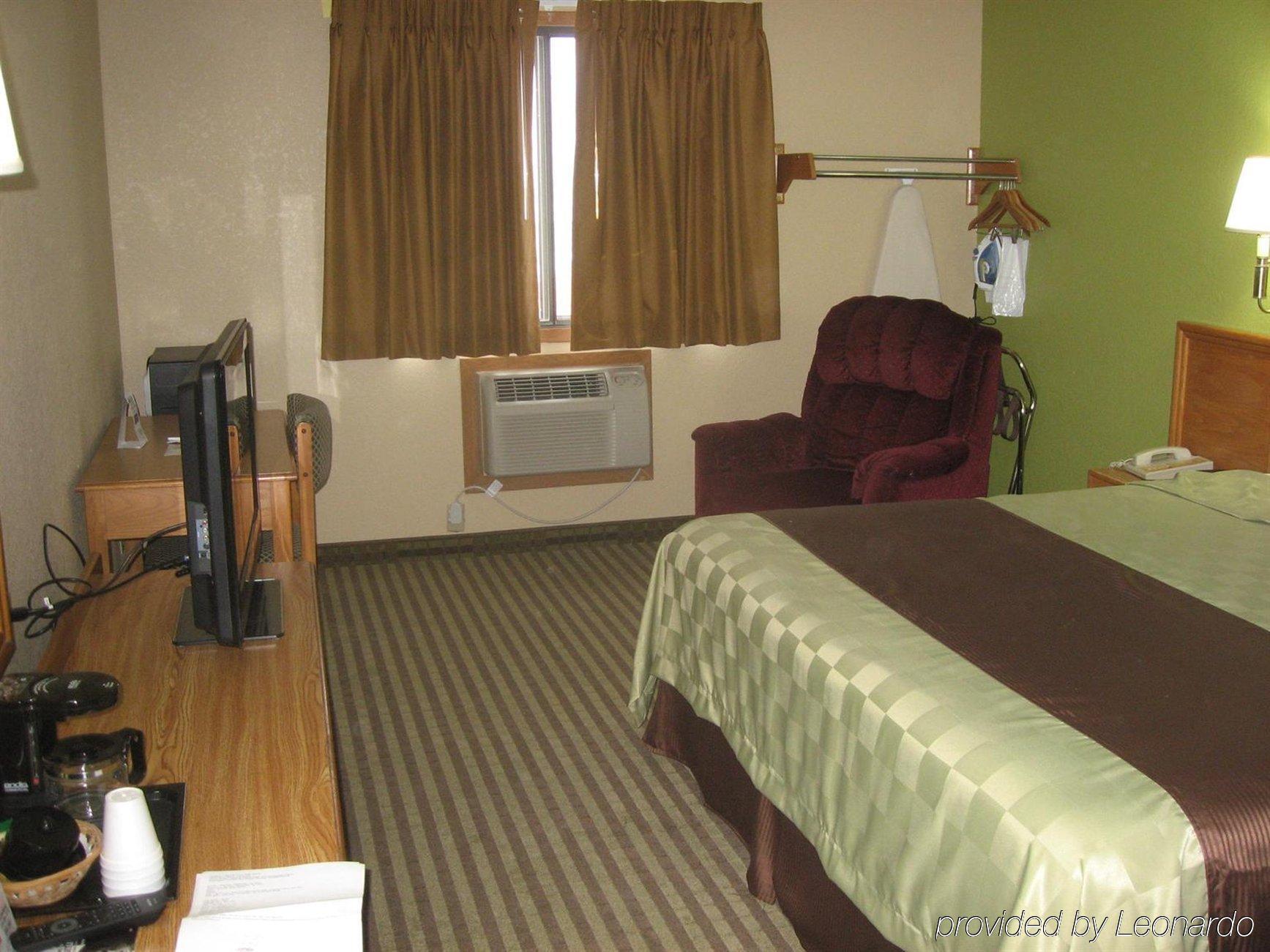 Ramada By Wyndham Cedar Rapids South Ξενοδοχείο Δωμάτιο φωτογραφία