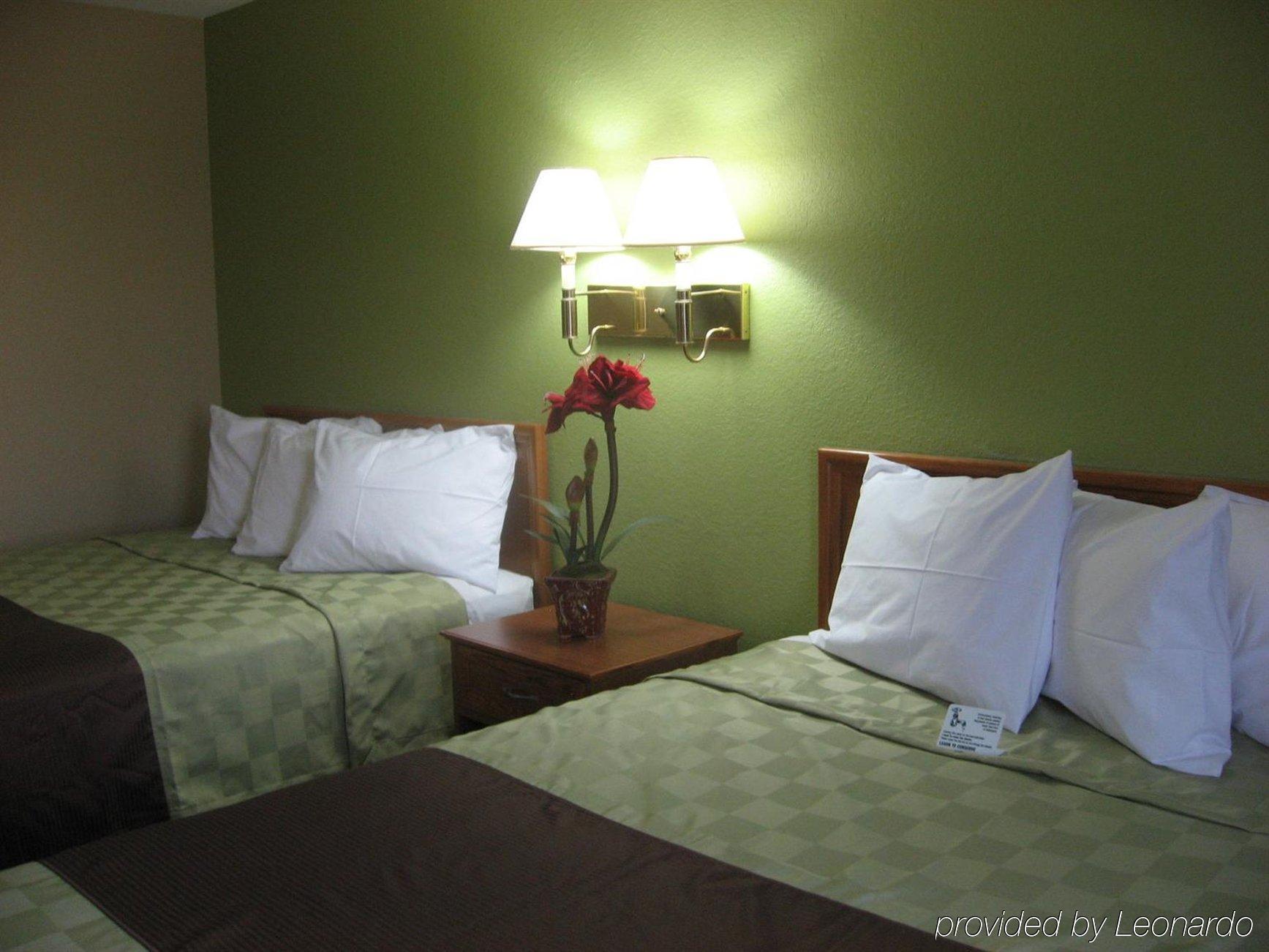 Ramada By Wyndham Cedar Rapids South Ξενοδοχείο Δωμάτιο φωτογραφία